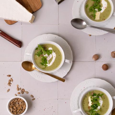 CREMA DE JUDÍAS VERDES CON BRIE