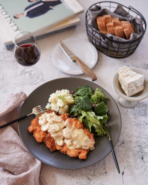 Chicken Cutlet with Cheese sauce