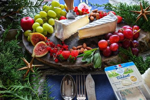FdA_Holiday cheese board_1