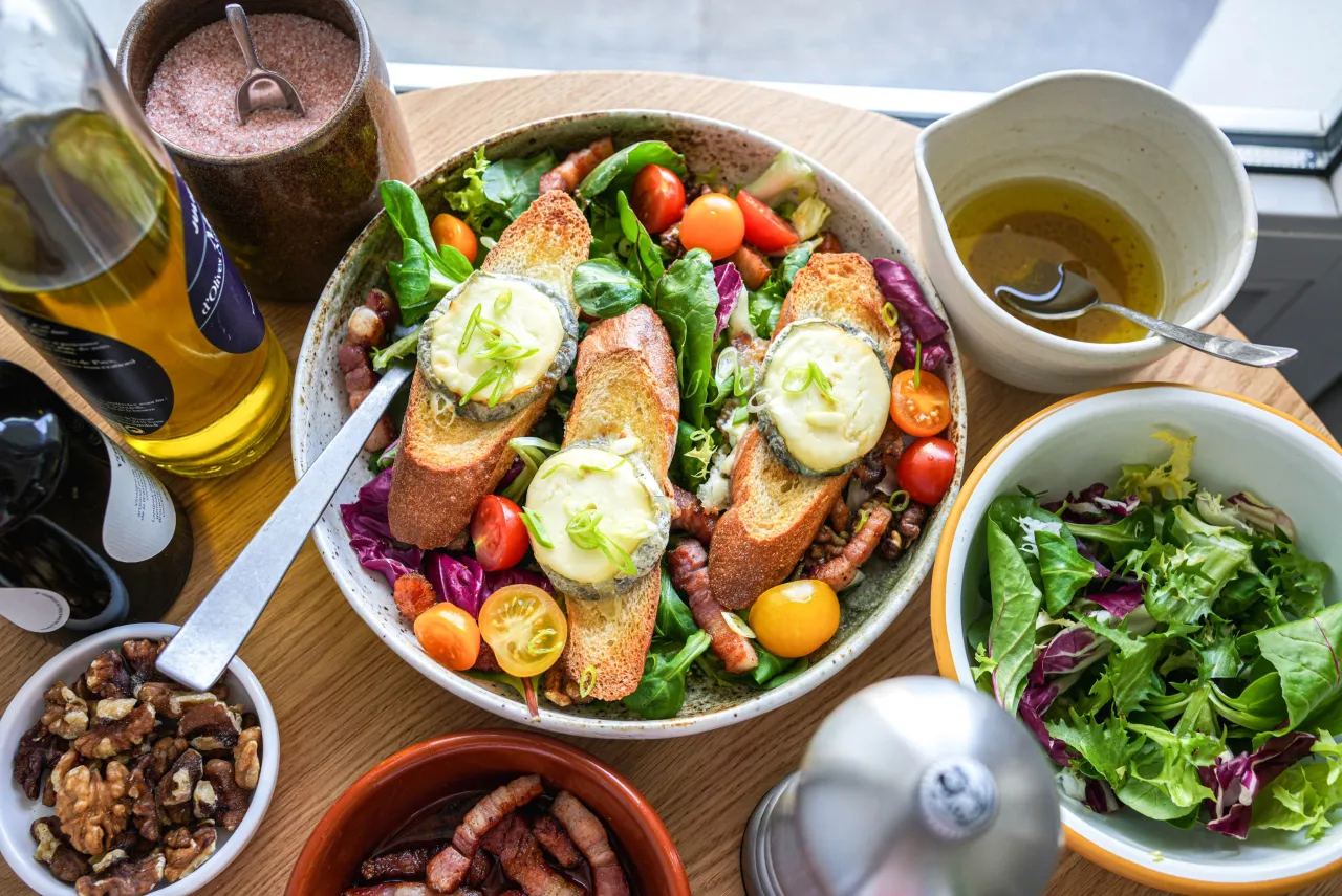 Salade chèvre chaud