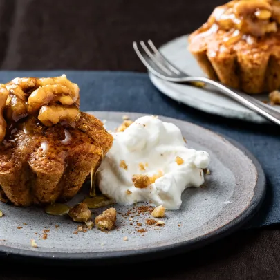 Pain d’épice mit Grenobler Walnüssen und Armagnac