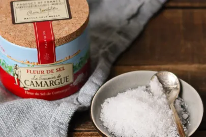 ル・ソニエ・ド・カマルグ」 フルール・ド・セル | Taste France Magazine