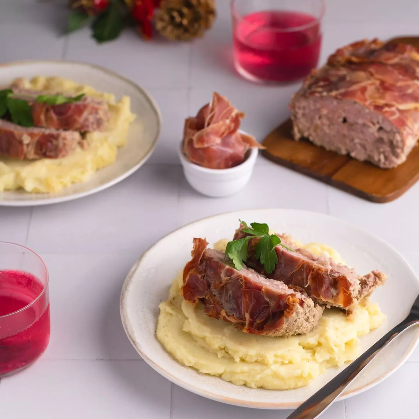 Pastel de carne con jamón, camembert y hierbas provenzales FINAL