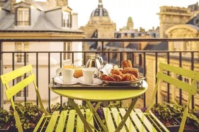 The 7 Best Parisian Hotels for Foodies in Paris 